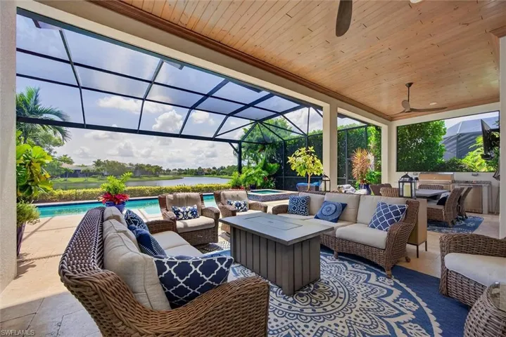 3245 Cullowee Ln, Naples, Florida 34114