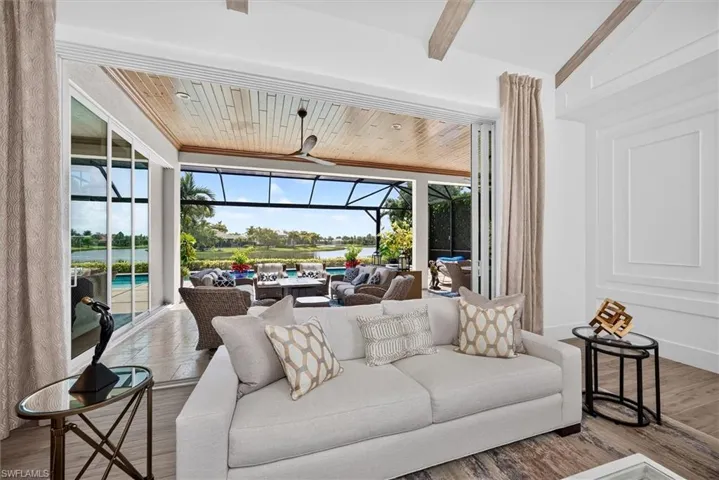 3245 Cullowee Ln, Naples, Florida 34114