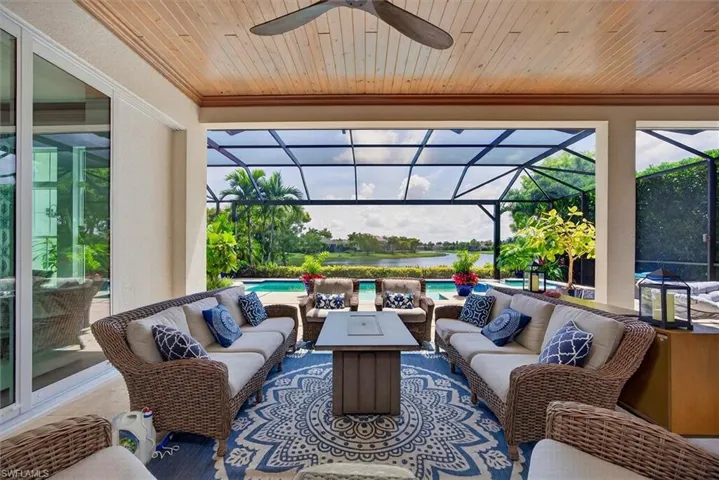 3245 Cullowee Ln, Naples, Florida 34114