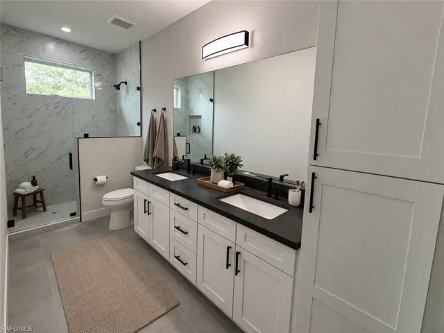 Master Bath - AI staging