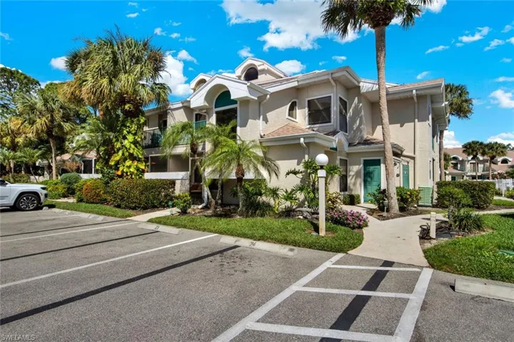 50  Emerald Woods  DR, Naples, FL 34108