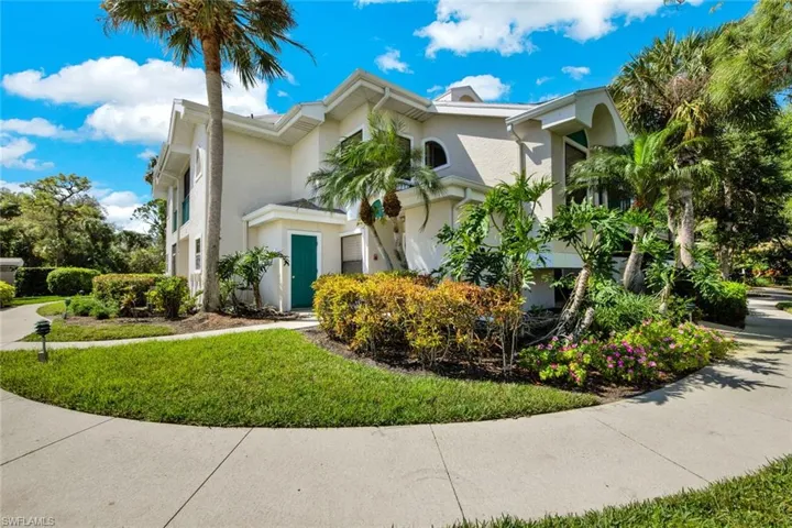 50  Emerald Woods  DR, Naples, FL 34108