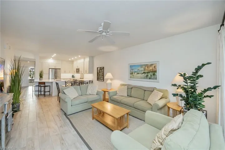 7686  Pebble Creek  CIR, Naples, FL 34108