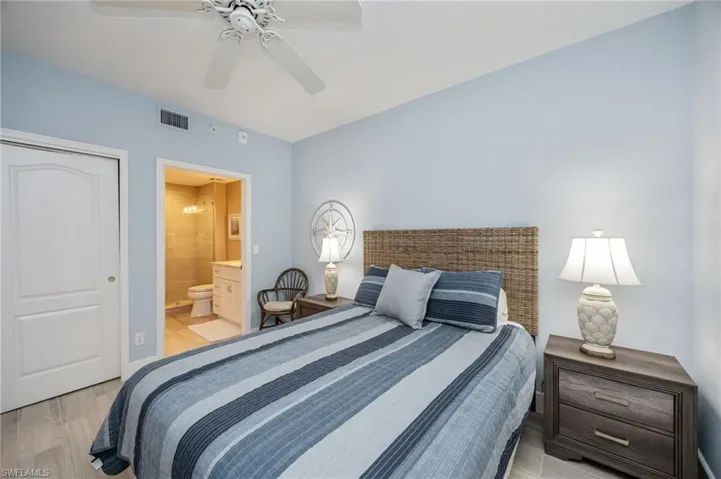 7686  Pebble Creek  CIR, Naples, FL 34108