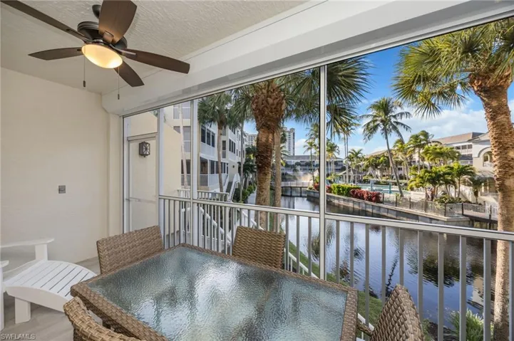 7686  Pebble Creek  CIR, Naples, FL 34108