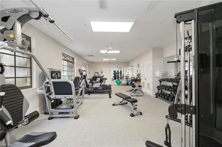 7686  Pebble Creek  CIR, Naples, FL 34108
