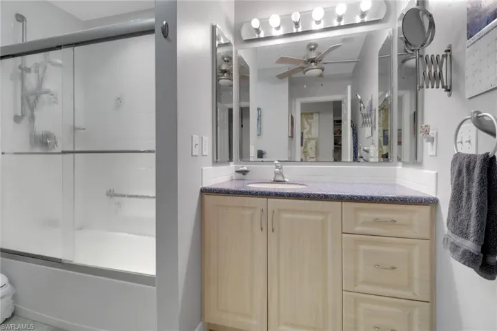 5111  Santa Rosa  CT, Cape Coral, FL 33904