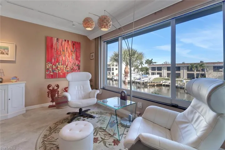 5111  Santa Rosa  CT, Cape Coral, FL 33904
