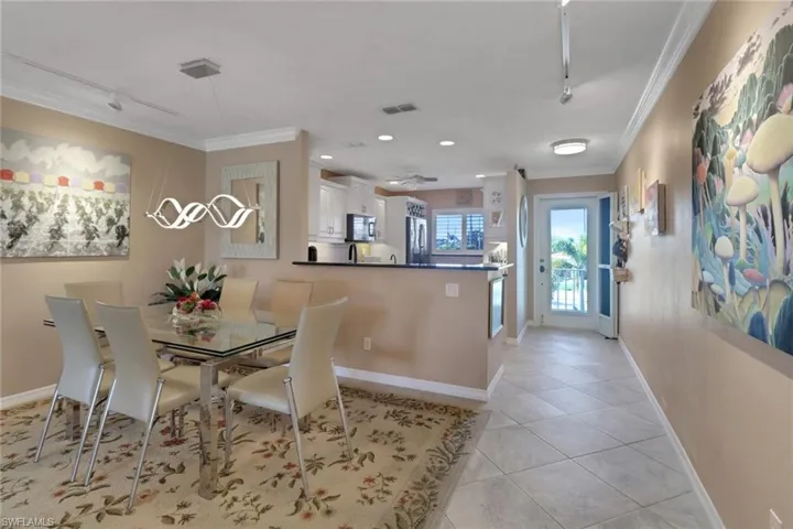 5111  Santa Rosa  CT, Cape Coral, FL 33904