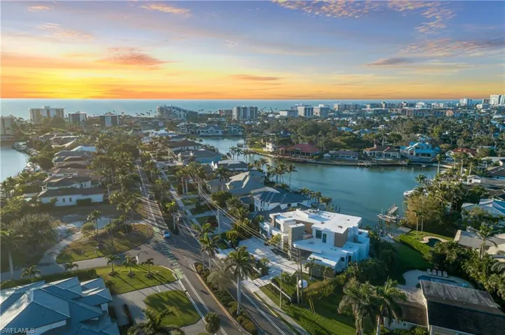 441 Mooring Line Dr, Naples, Florida 34102