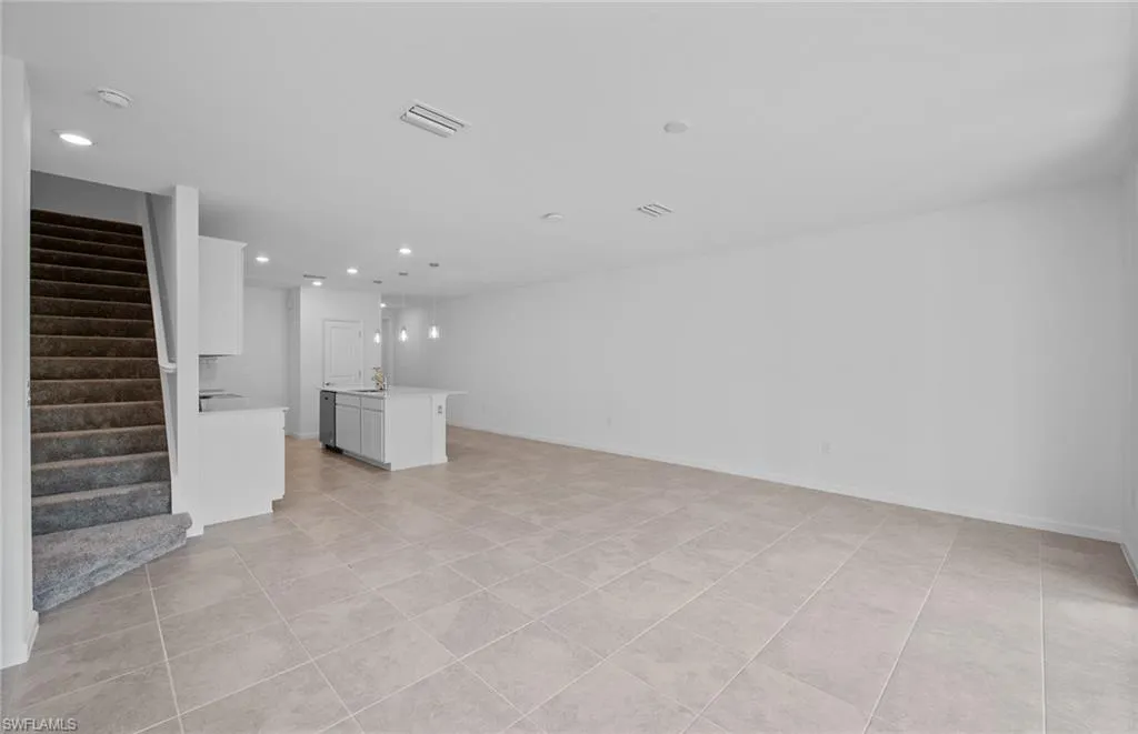 1645 Lake Jessup CIR, Cape Coral, FL 33909,225063589