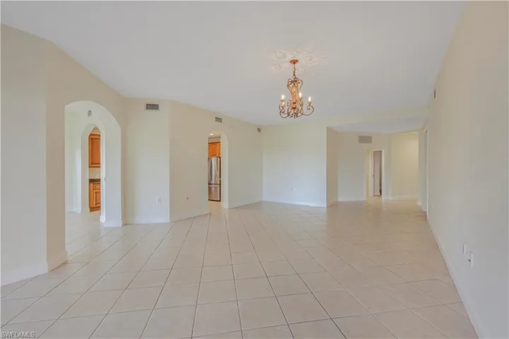 9142 Cherry Oaks Ln 102, Naples, Florida 34114