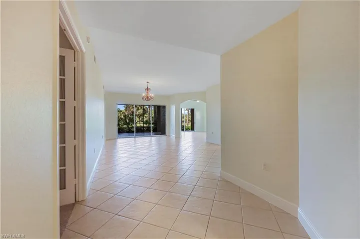 9142 Cherry Oaks Ln 102, Naples, Florida 34114