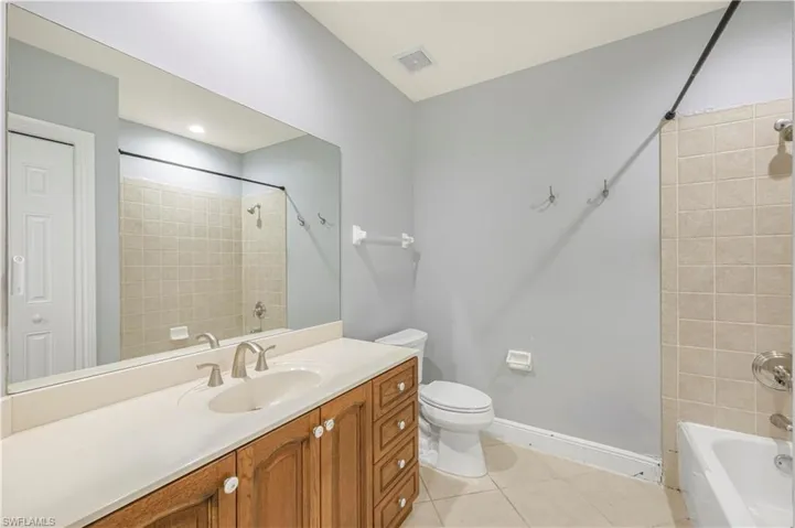 9142 Cherry Oaks Ln 102, Naples, Florida 34114