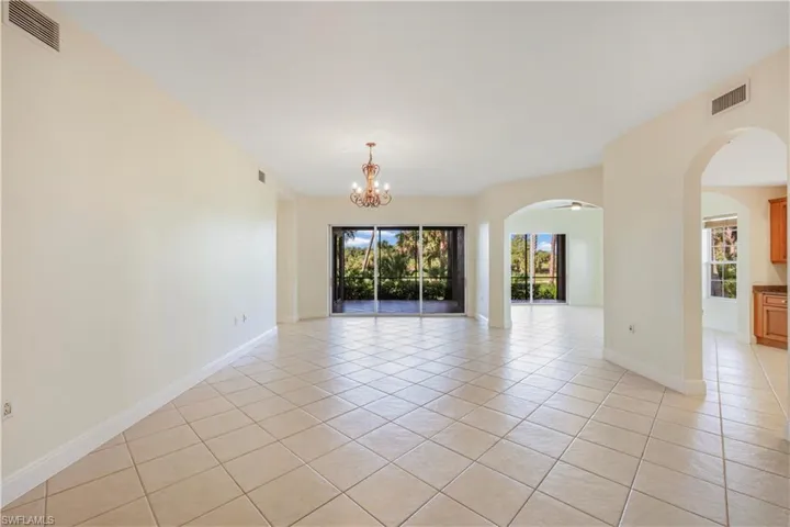9142 Cherry Oaks Ln 102, Naples, Florida 34114