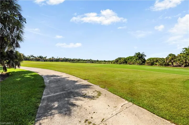 9142 Cherry Oaks Ln 102, Naples, Florida 34114