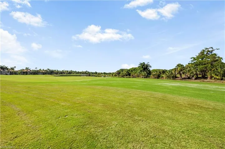 9142 Cherry Oaks Ln 102, Naples, Florida 34114