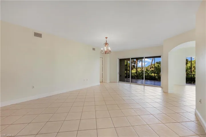 9142 Cherry Oaks Ln 102, Naples, Florida 34114