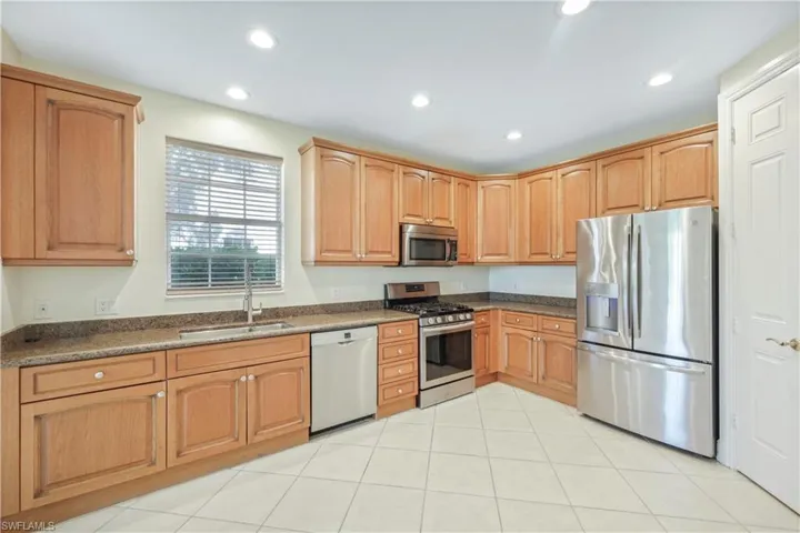 9142 Cherry Oaks Ln 102, Naples, Florida 34114