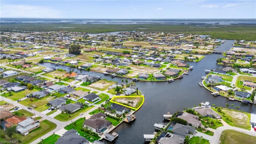 3713 Nw 14th St, Cape Coral, Florida 33993