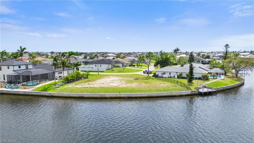 3713 Nw 14th St, Cape Coral, Florida 33993
