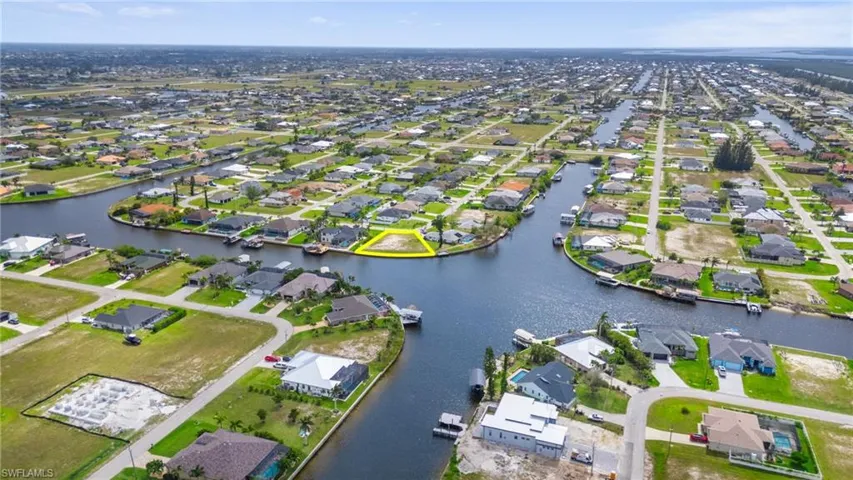 3713 Nw 14th St, Cape Coral, Florida 33993