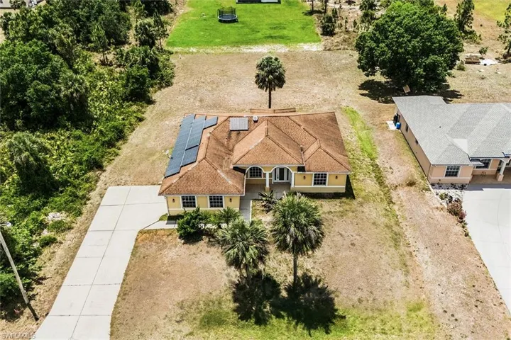 Aerial view of property and surrounding area