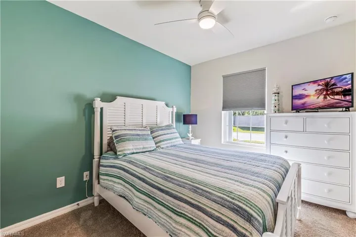 Guest bedroom
