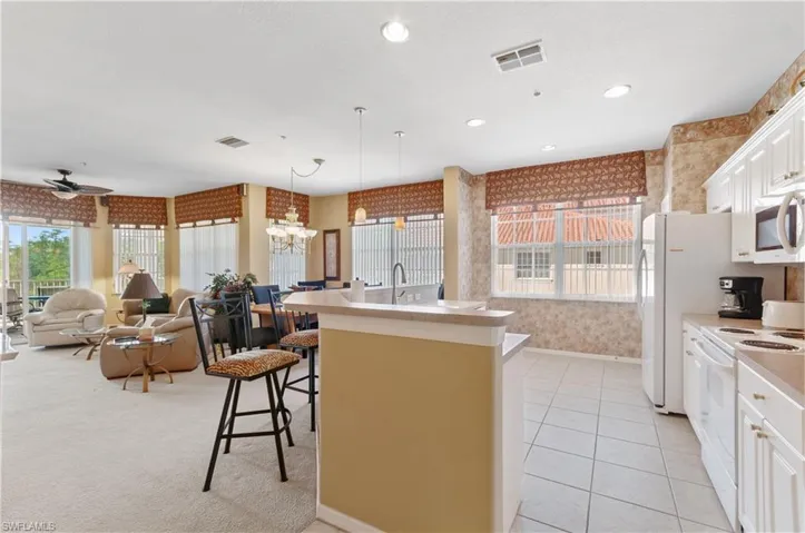 4834 Hampshire Ct # 207, Naples Fl 34112