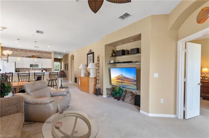4834 Hampshire Ct # 207, Naples Fl 34112