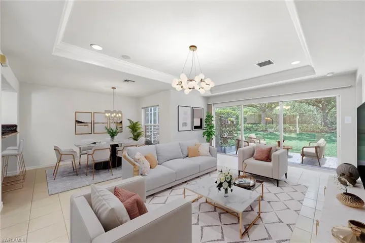 ***VIRTUALLY STAGED*** Living/dining area
