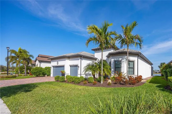 7675  Winding Cypress  DR, Naples, FL 34114