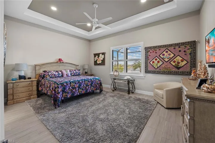 7675  Winding Cypress  DR, Naples, FL 34114