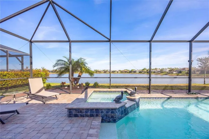 7675  Winding Cypress  DR, Naples, FL 34114