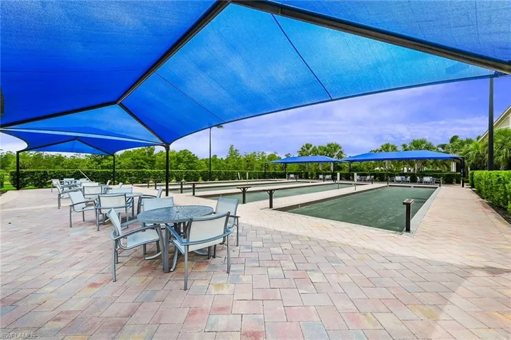 7675  Winding Cypress  DR, Naples, FL 34114