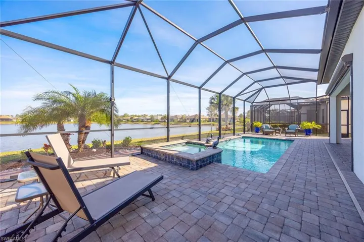 7675  Winding Cypress  DR, Naples, FL 34114