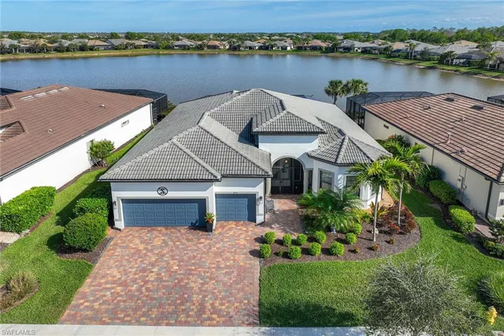 7675  Winding Cypress  DR, Naples, FL 34114