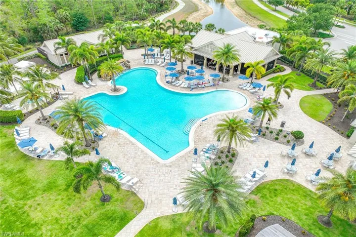 7675  Winding Cypress  DR, Naples, FL 34114