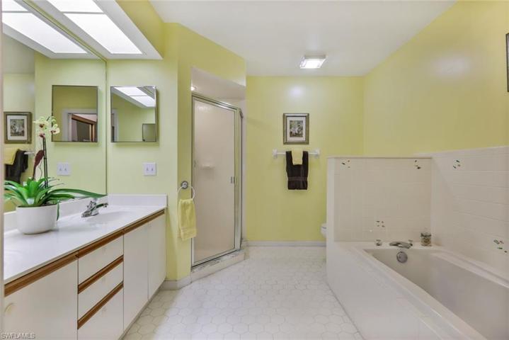 21713  Sungate  CT, Estero, FL 33928