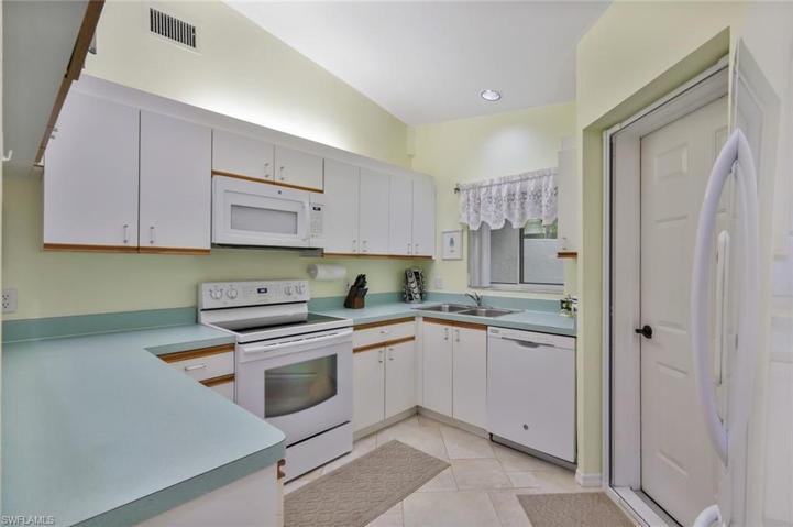 21713  Sungate  CT, Estero, FL 33928
