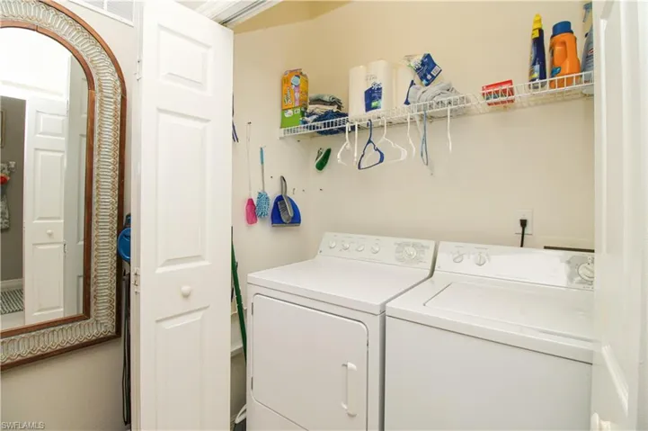 8217  Parkstone  PL, Naples, FL 34120