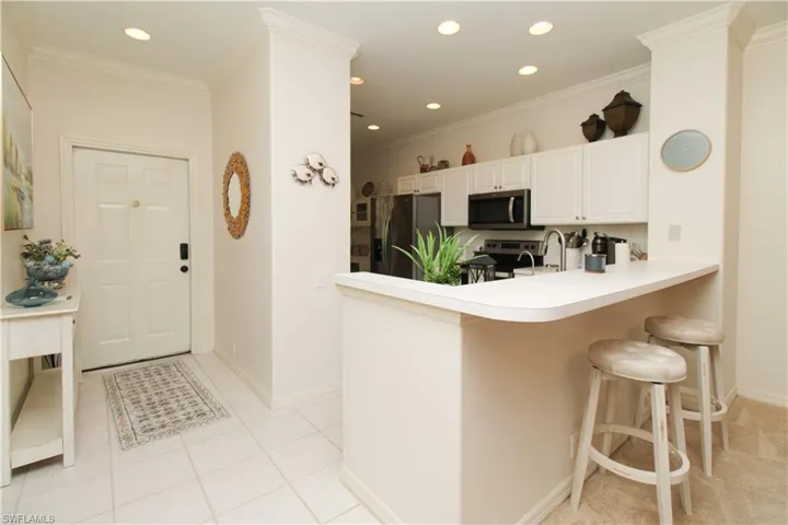 8217  Parkstone  PL, Naples, FL 34120