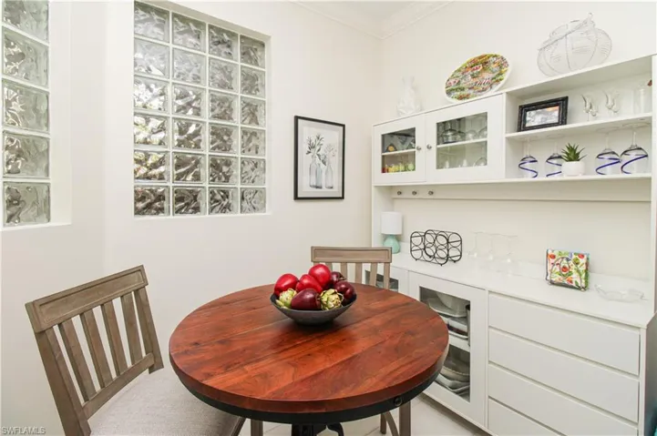 8217  Parkstone  PL, Naples, FL 34120