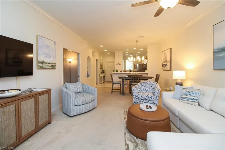 8217  Parkstone  PL, Naples, FL 34120