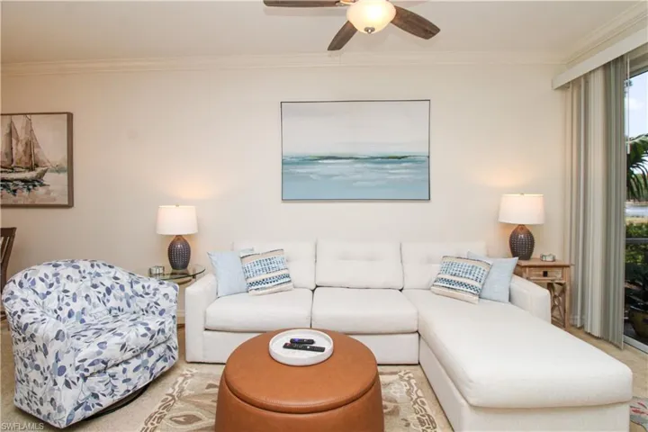 8217  Parkstone  PL, Naples, FL 34120