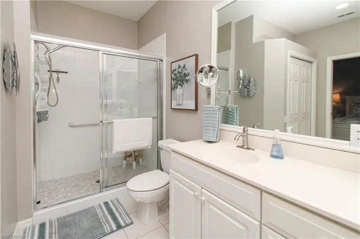 8217  Parkstone  PL, Naples, FL 34120