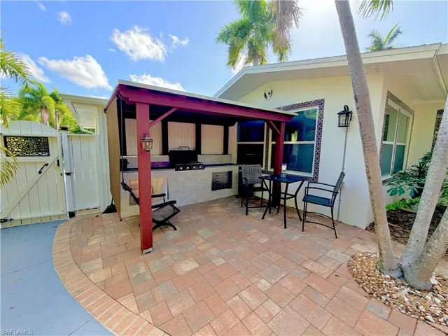 2702 Mcgregor Blvd, Fort Myers, Florida 33901