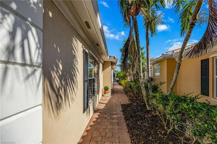 8149 Xenia Ln, Naples, Florida 34114