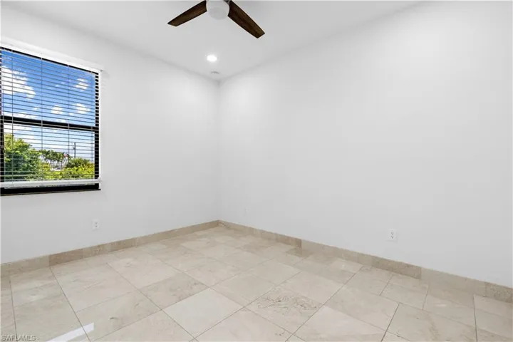 509 Ne 5th Ter, Cape Coral, Florida 33909