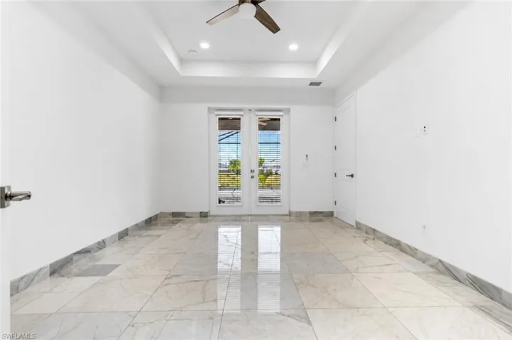 509 Ne 5th Ter, Cape Coral, Florida 33909